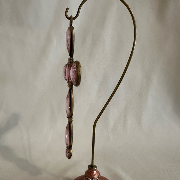 Kirkland Signature Pink and Gold Cross Ornament w/ Pink Stand - Picture 12 of 16